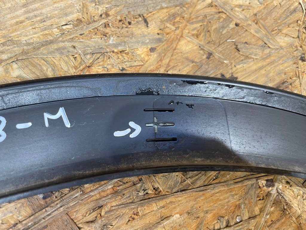 фото №12, Mercedes glc ii 2 x254 w254 22- молдинг накладка na крыло правый перед