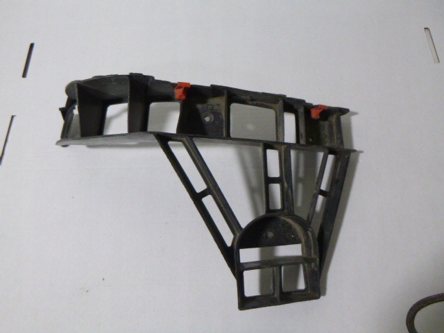 Купить Кронштейн направляющая бампера правый задняя opel vectra c