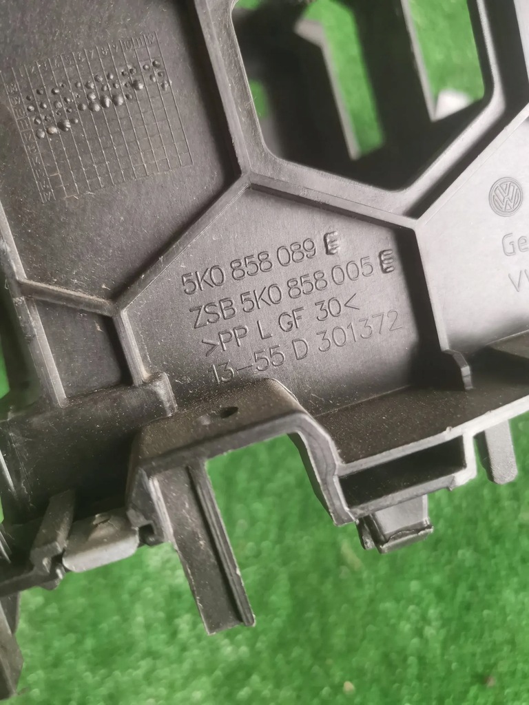 фото №3, Vw golf vi рамка каркас радіо 5k0858089e