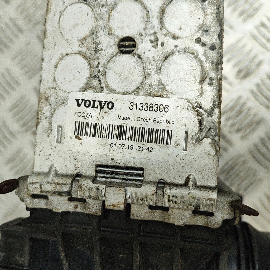 фото №5, Volvo xc60 2019 радиатор воздуха наддувочный / интеркулер