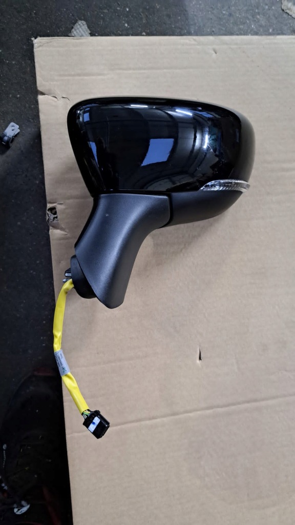 фото №1, Renault captur i lift левая зеркало led 10pin