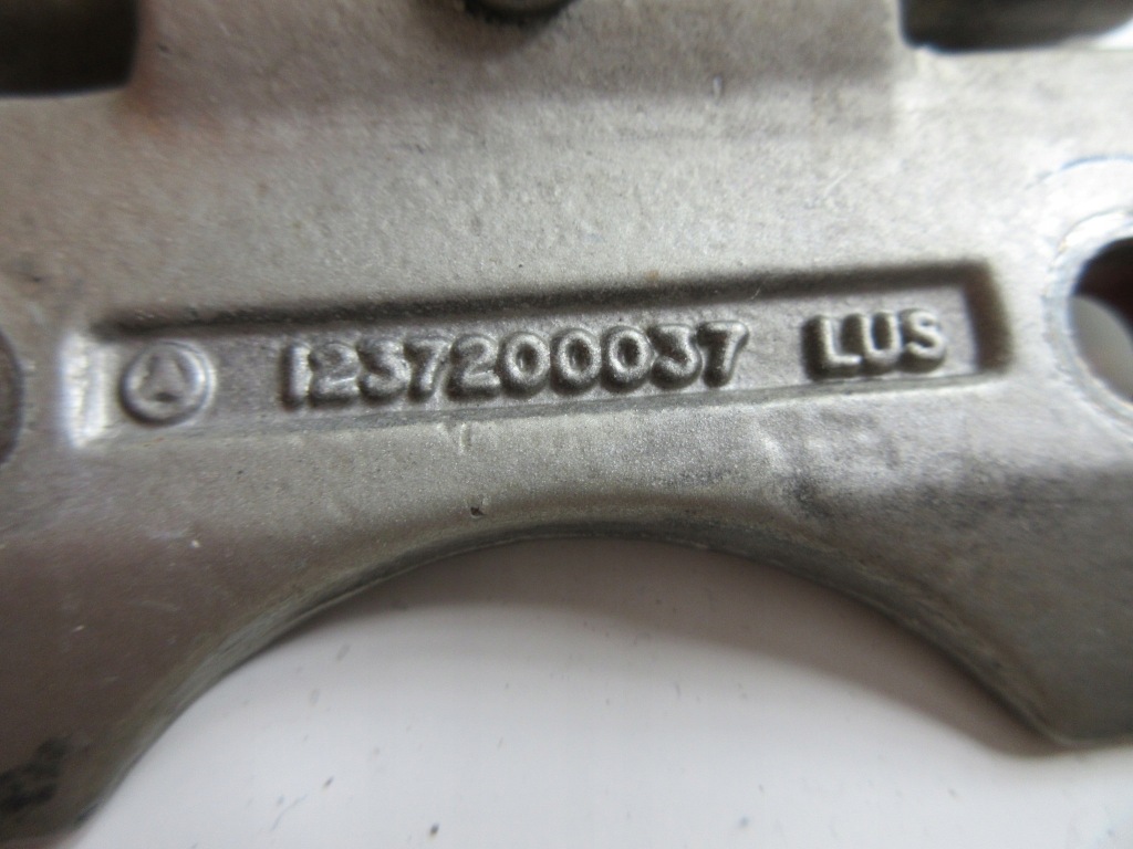 фото №7, Петля двері l/p mercedes w123 w126 1237200037