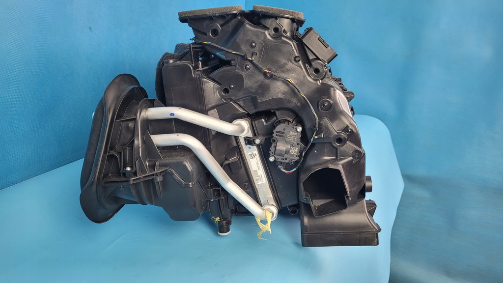 фото №11, Mercedes w206 отопитель воздуходувка a2548305701