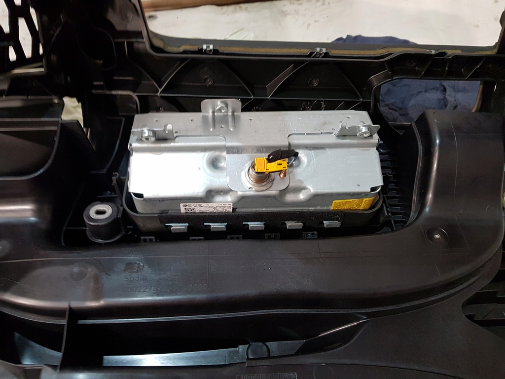 фото №13, Панель приладів приладова vw polo v 13r 1.6tdi 6r1857004a