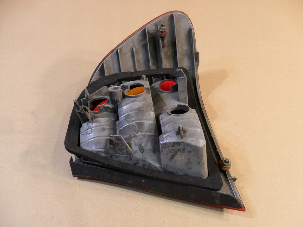 фото №14, Лампа левая задняя bmw 3 e46 fl 6907933