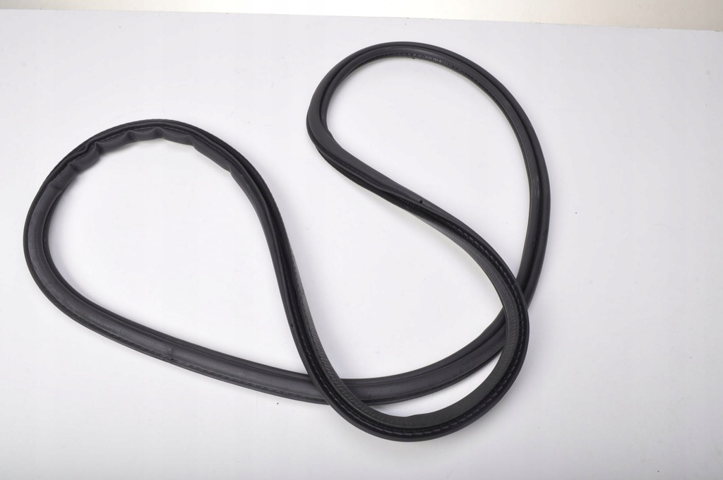 фото №1, Volvo v60 ii 18r прокладка дверь левая задняя