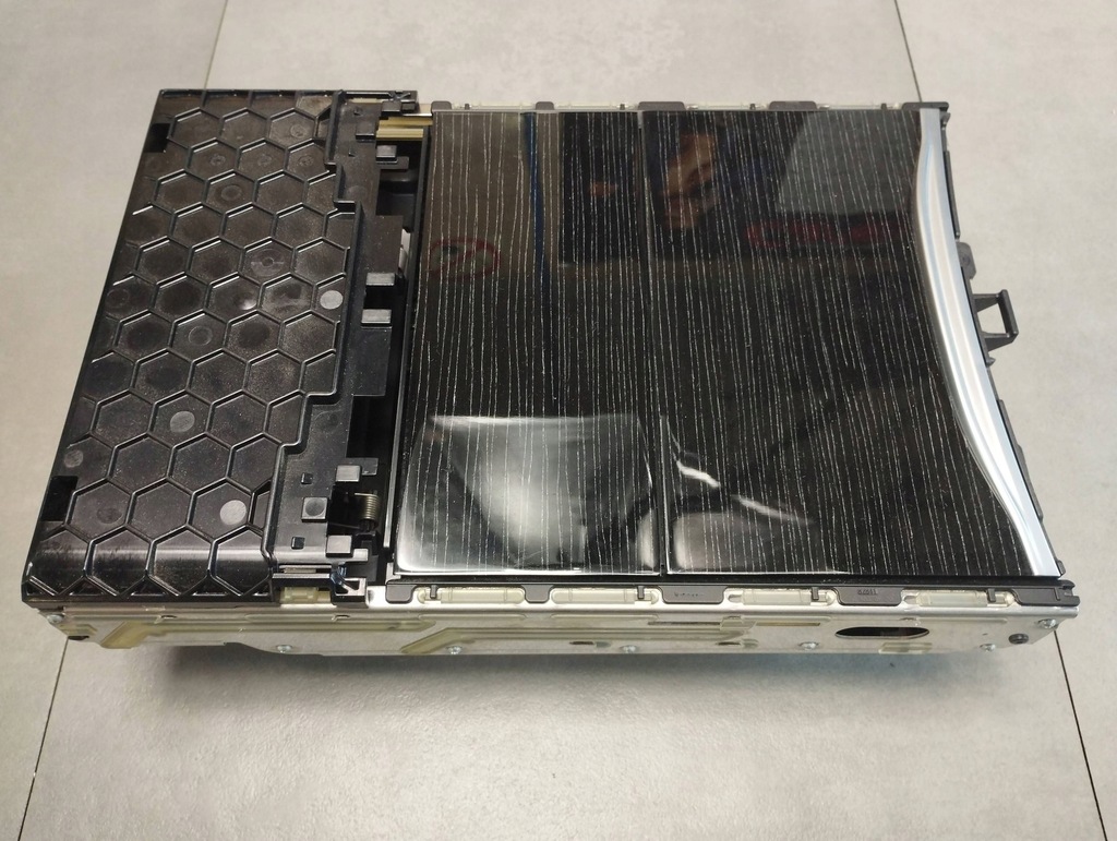 фото №1, Bmw 7 g11 рамка тунель 9327501