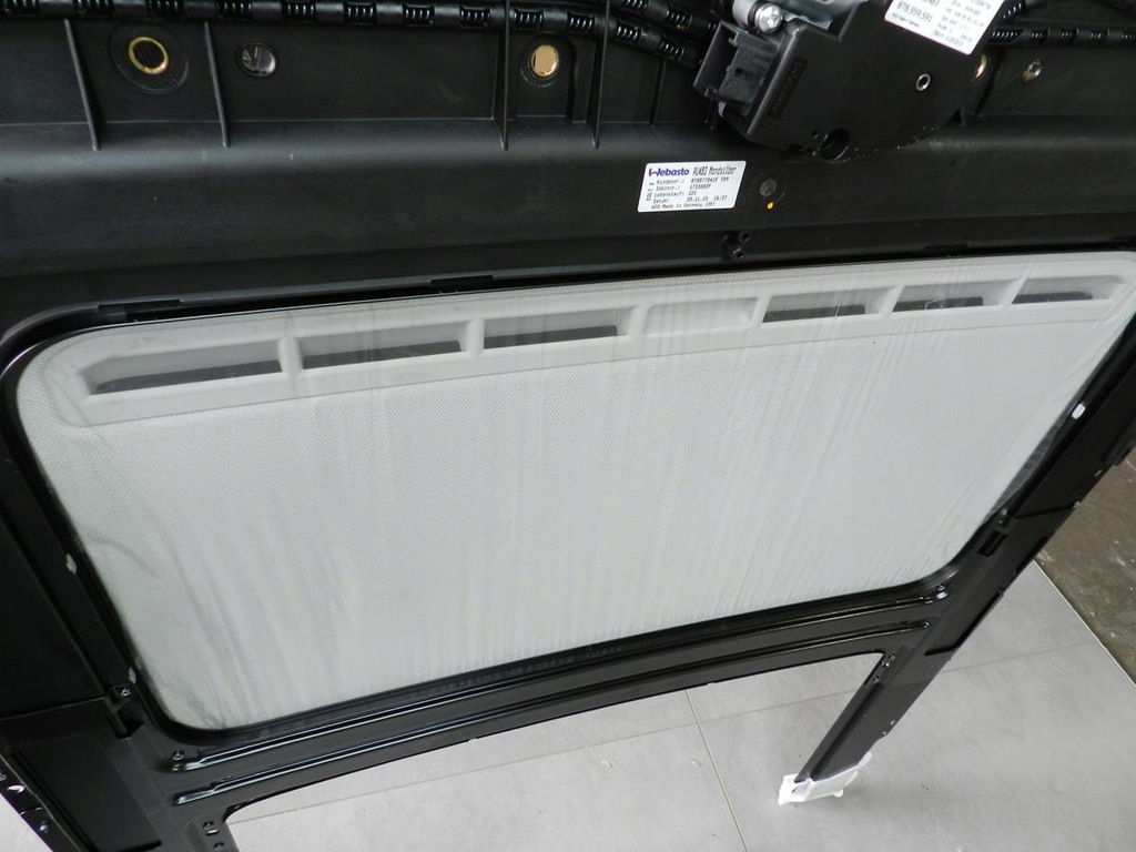 фото №14, Audi a5 8t люк 8t8877041e