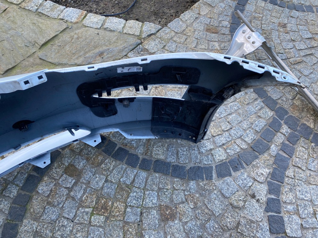 Tesla model 3 бампер перед 1530700-03-b оригинал Доставка