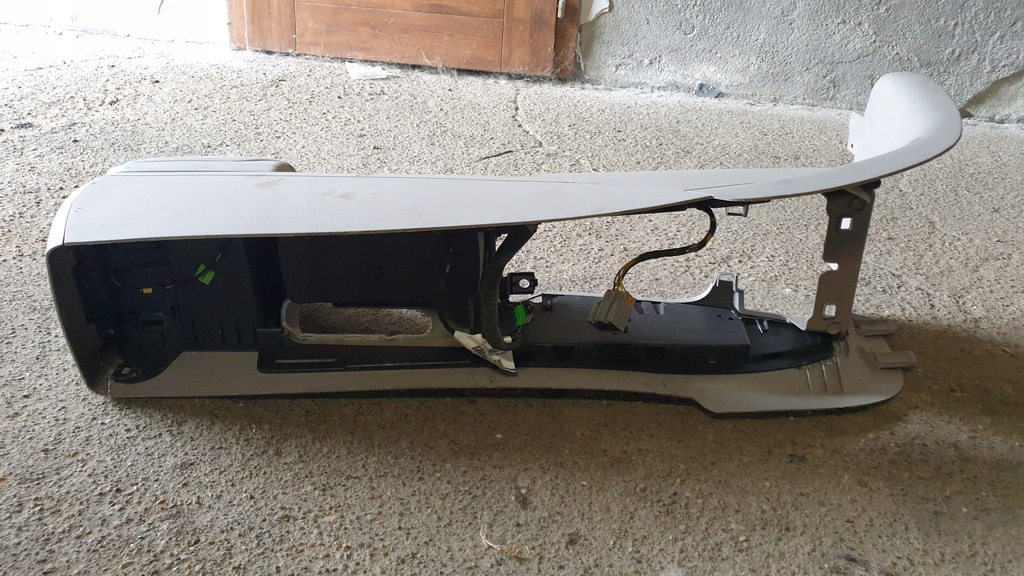 фото №10, Туннель средний volvo v50 04-12r. 2.0 d