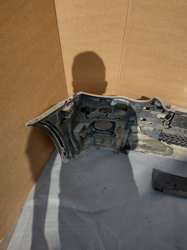 фото №16, Бампер передний mercedes c-klasa w203 00-04r sedan