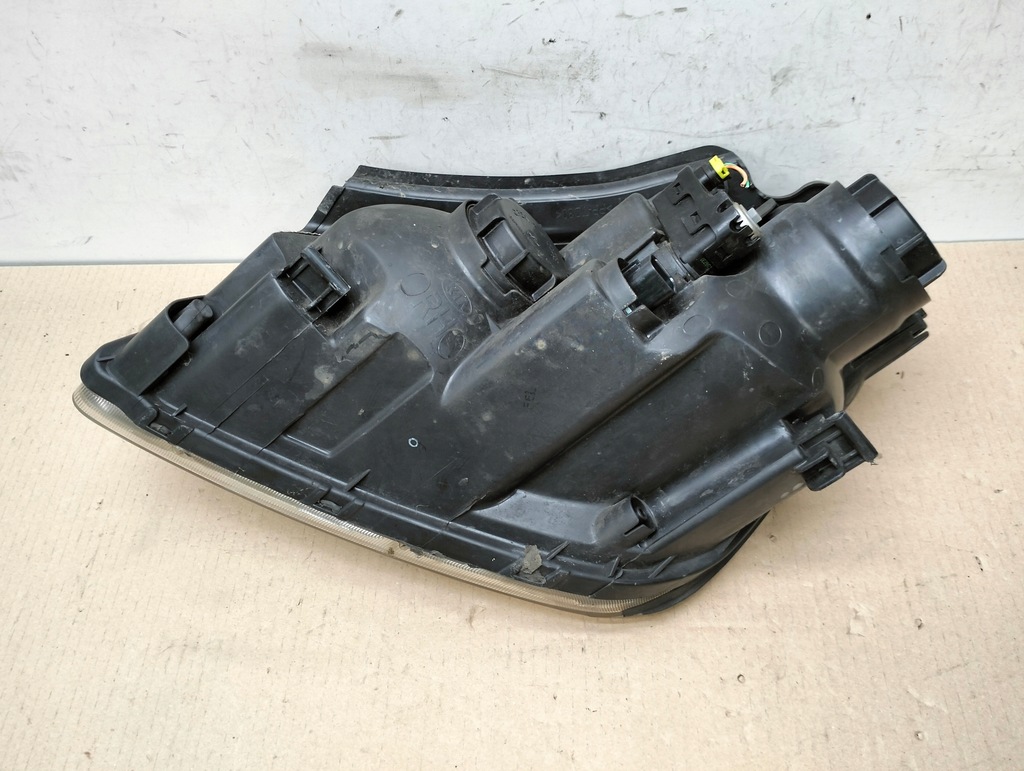 фото №10, Лампа правая перед линза kia carens iii 3 lata 2006-2012 uk