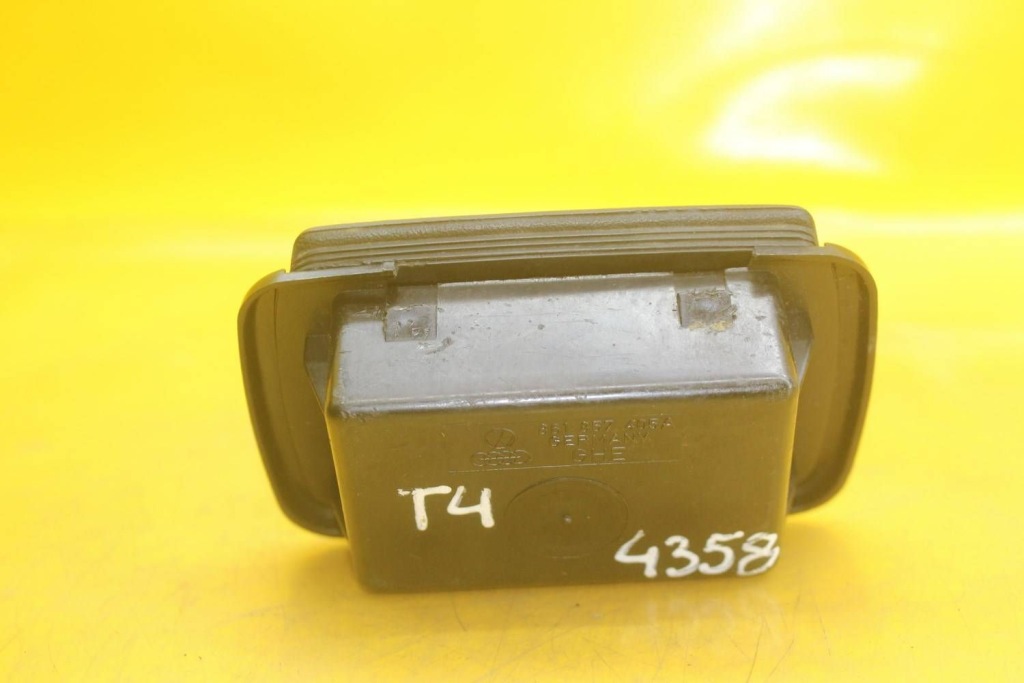 фото №9, Пепельница задняя tyna vw transporter t4 caravelle multivan 861857405a