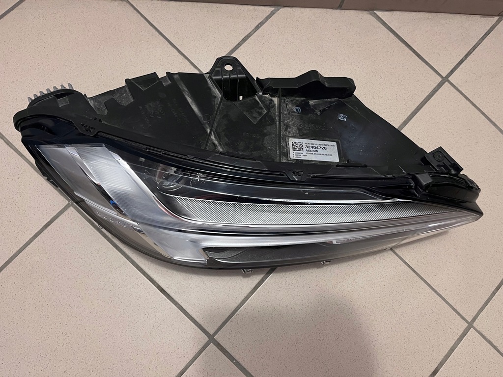 фото №10, Лампа передня перед права volvo v90 v-90 s90 s-90 full led