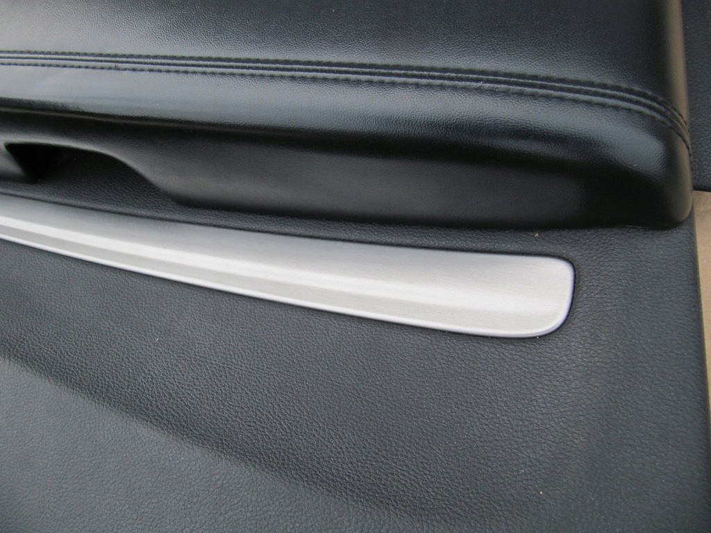 фото №7, Dodge durango iii 11 обшивка w дверь перед передние