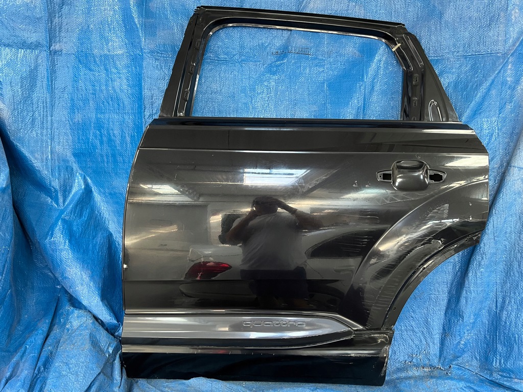 фото №1, Audi q7 4m0 ліва задні двері