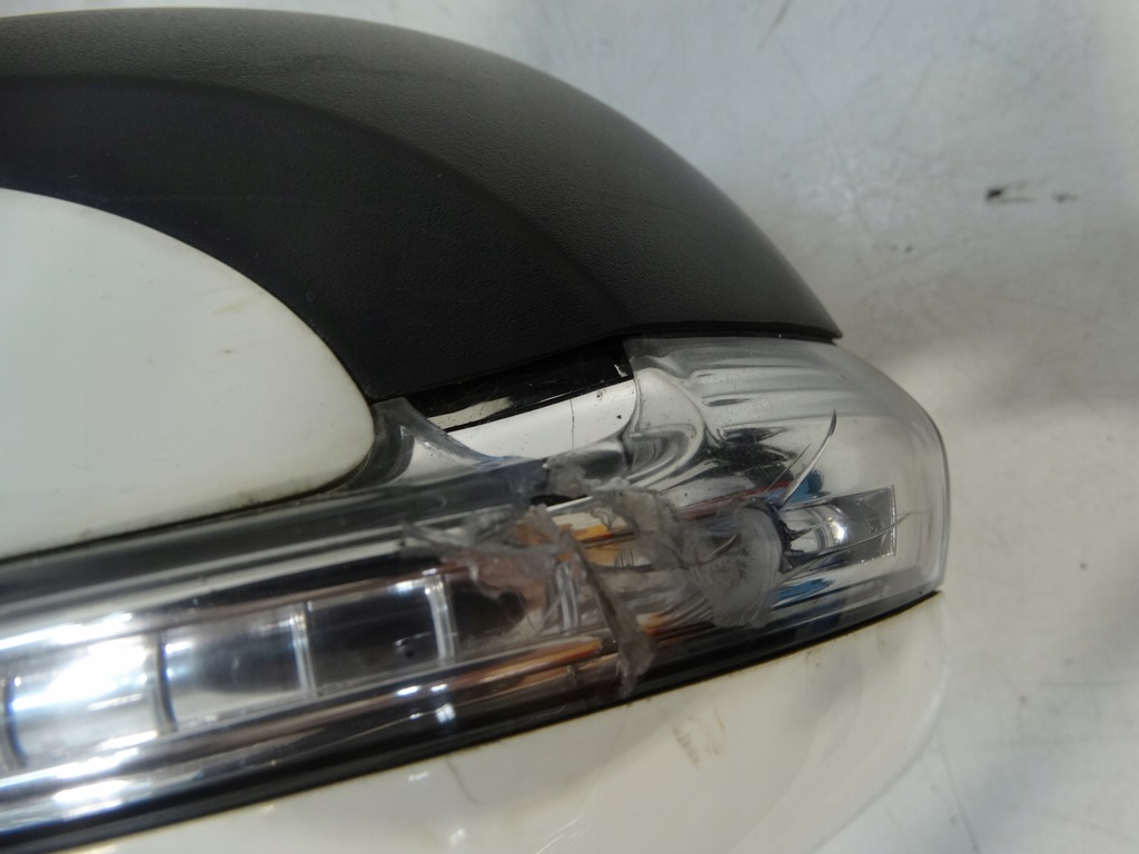 фото №11, Зеркало правое kia carens iv 10pin s87620-a4120 eu