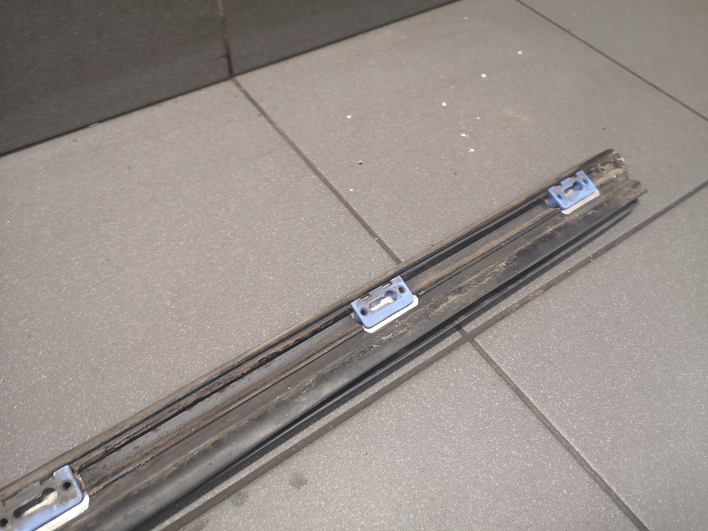 фото №6, Молдинг дверь левый перед audi a8 d2 нет odstaje