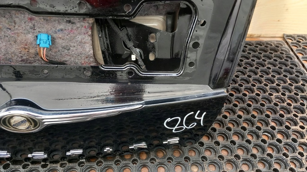 фото №7, Chrysler crossfire coupe крышка багажника задняя 040