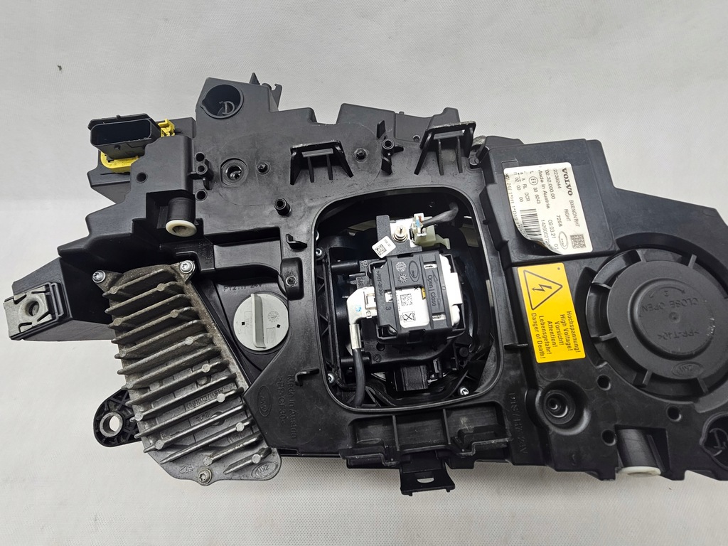 фото №10, Volvo fh4 лампа перед права ксенон europa 22239244 комплектна europa