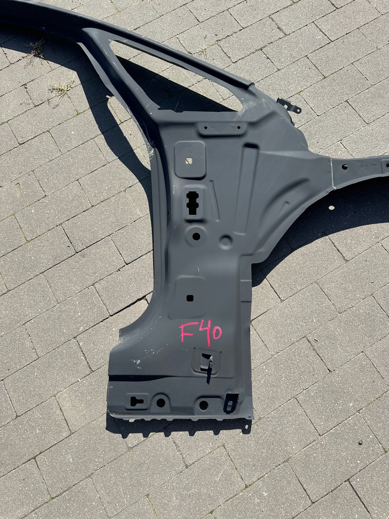 фото №2, Bmw 2 f40 блок двигателя порог правый