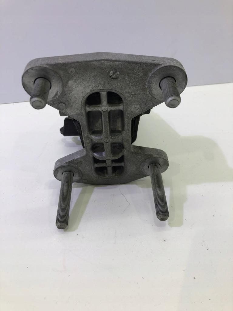 фото №3, Lexus rx450h кронштейн двигуна