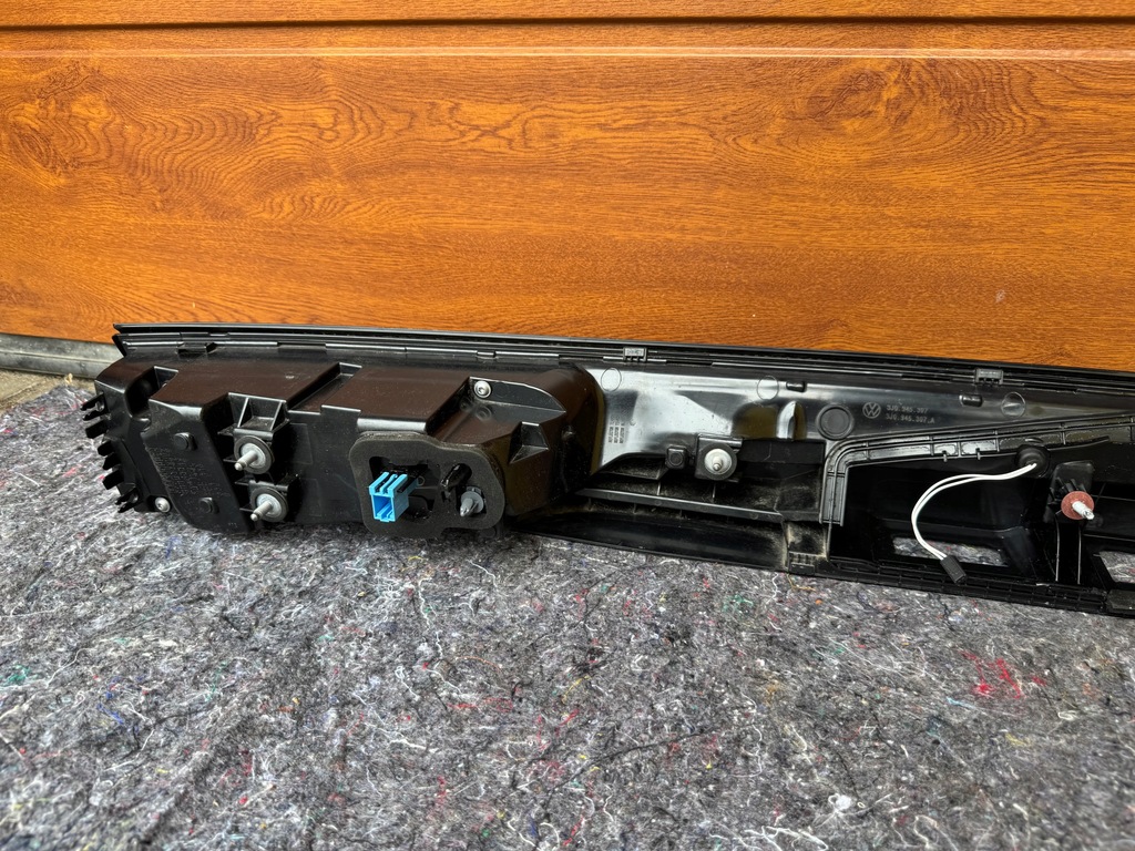 фото №12, Vw passat b9 3j0 kombi r-line лампа задняя задняя накладка w крышка 3j0945307