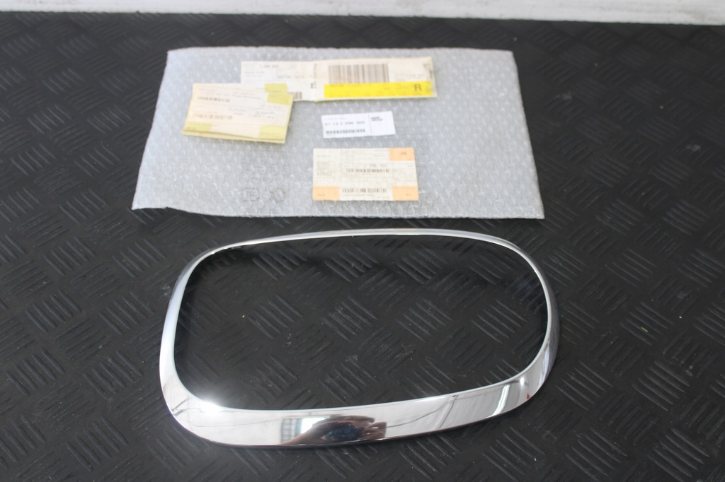 фото №1, Рамка лампи правий задня хром mini countryman r60 2296300