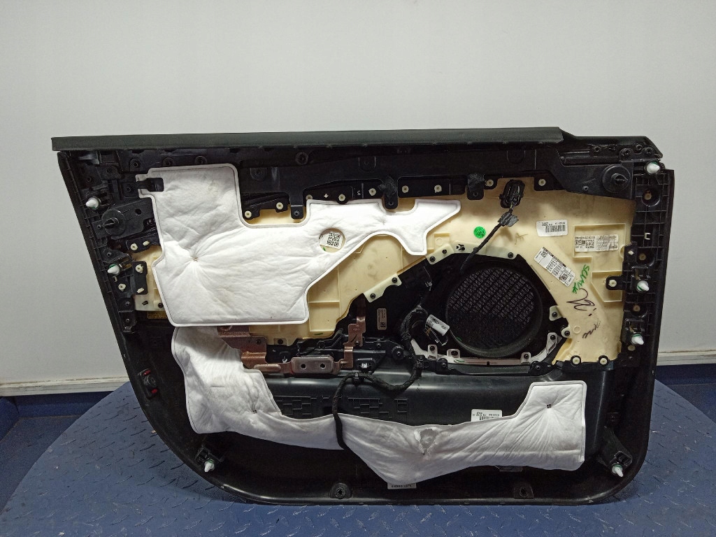 фото №5, Ford mustang mach-e обшивка оббивка двері правий перед