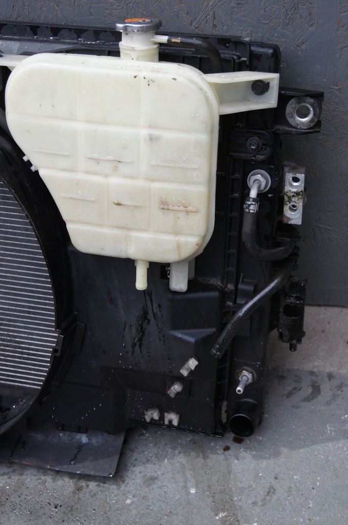 фото №6, Nissan navara np300 d23 2.3 радиатор радиатор комплект