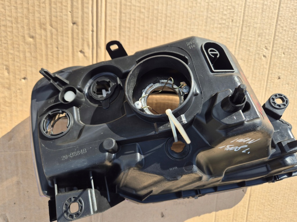 фото №9, Dacia logan лампа левая. новый заменитель. 2004-2008