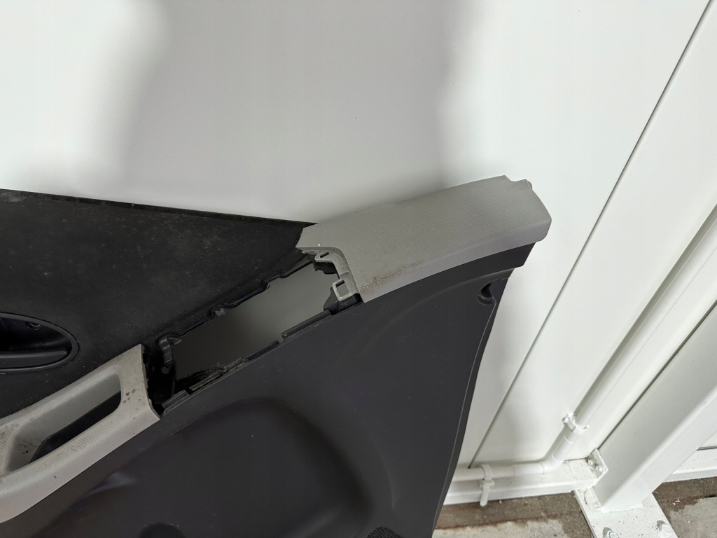 фото №4, Toyota yaris ii обшивка дверь левый 3d