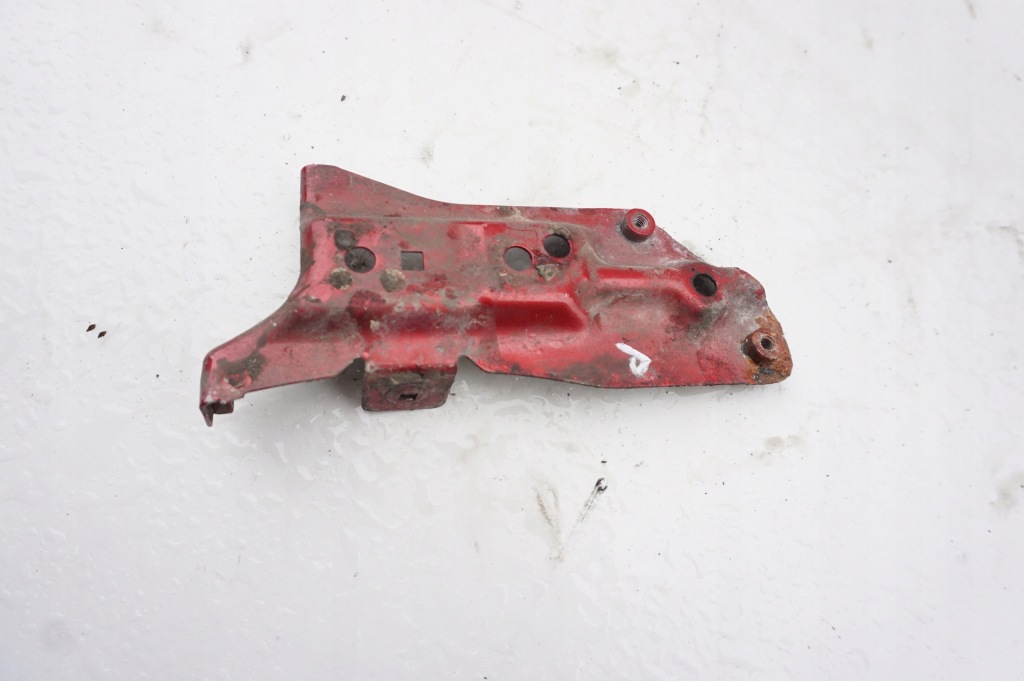 фото №1, Кронштейн крила правий перед audi a3 8p 8p1