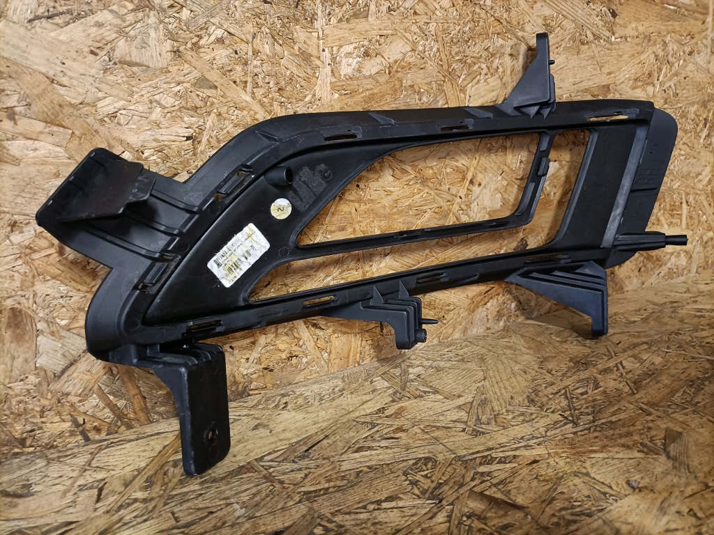 фото №7, Hyundai tucson ii lift 18- решётка противотуманной фары бампер правый перед 86526-d7530