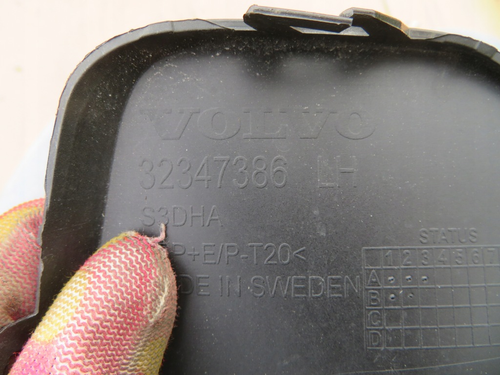 Купить Решётка бампера перед левая volvo c40 32347386