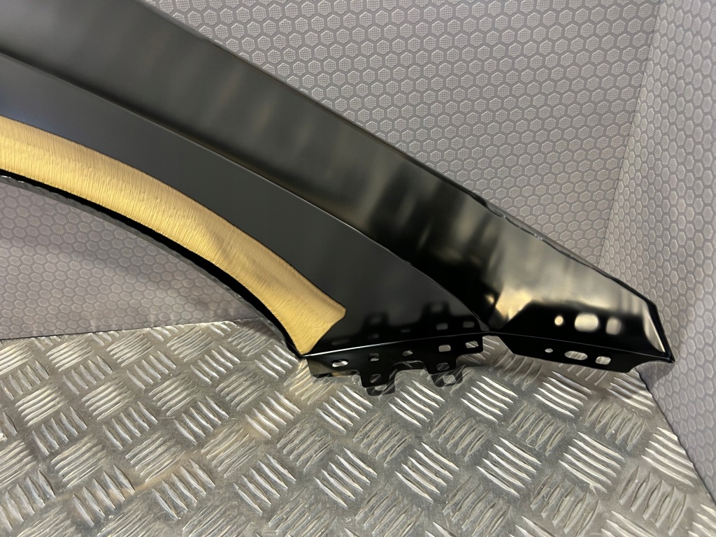 Новый оригинальный крыло  перед передний левое  bmw ix i20 2021- оригинал новый Доставка