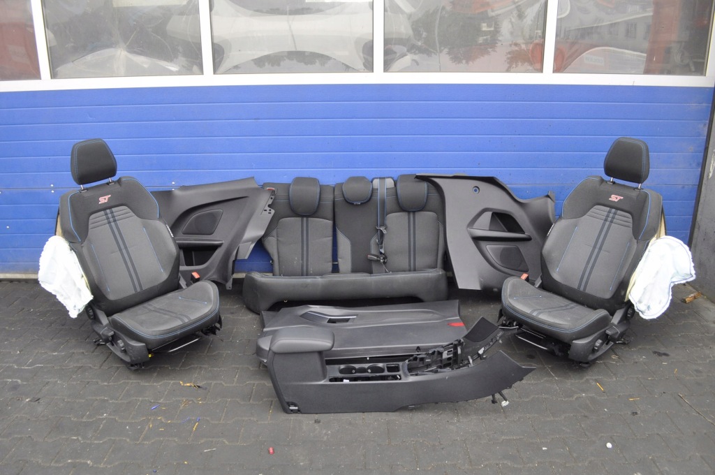 фото №1, Ford fiesta mk8 st 3d переходник салона сиденья recaro заднее сиденье обшивки kpl