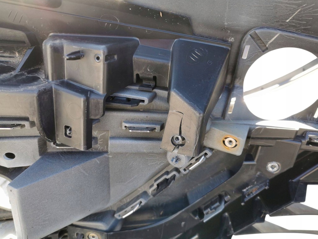 фото №12, Бампер, решётка радиатора, решётка радиатора, решётки renault koleos ii lift initiale paris 80.