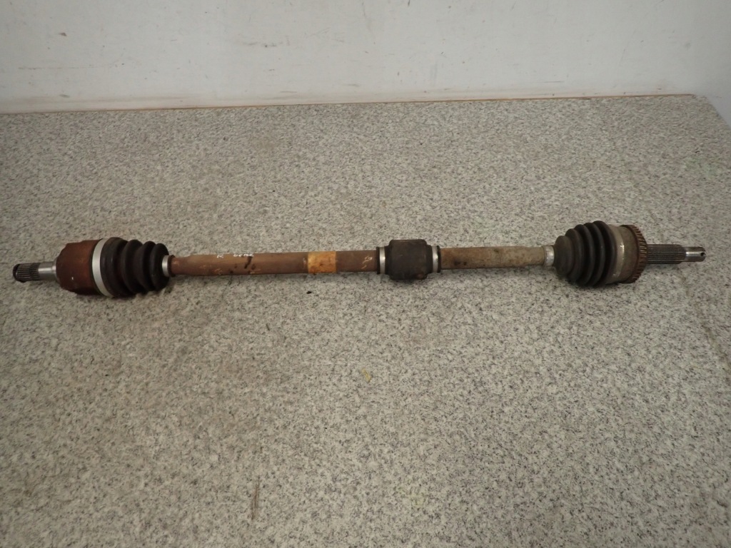 фото №1, Hyundai i30 07-10 1.4i приводной вал правая