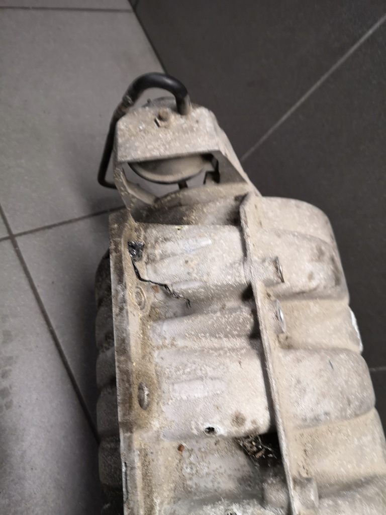 фото №5, Коллектор всасывающий audi a8 d2 3.7 aew 077133185h