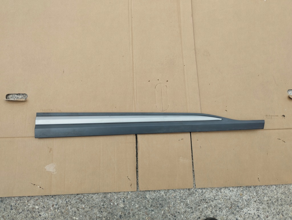 фото №1, Молдинг дверь правая перед hyundai kona 87724-dd000