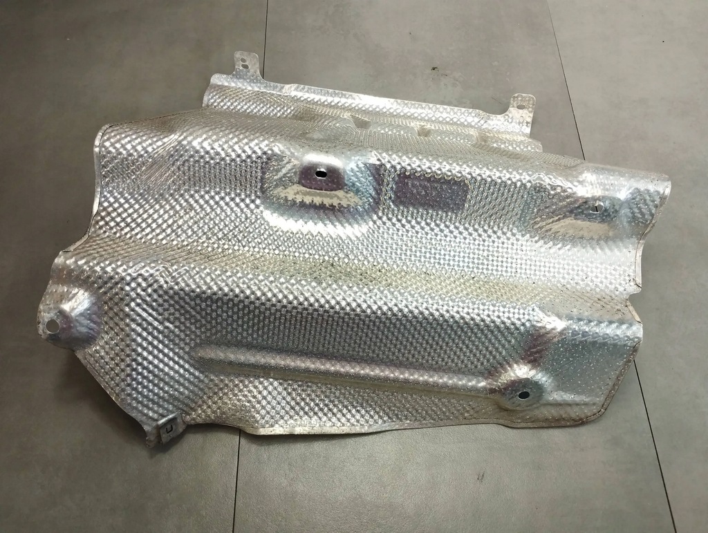 фото №1, Mercedes-benz cls c218 защита тепловая a2186820271