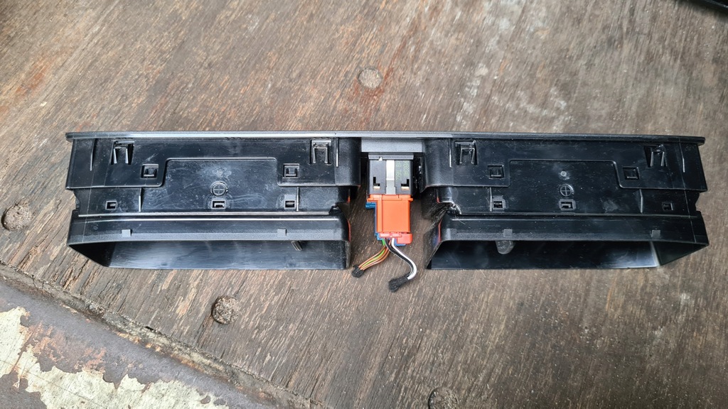 фото №6, Vw caddy iv решітка обдув повітря середня