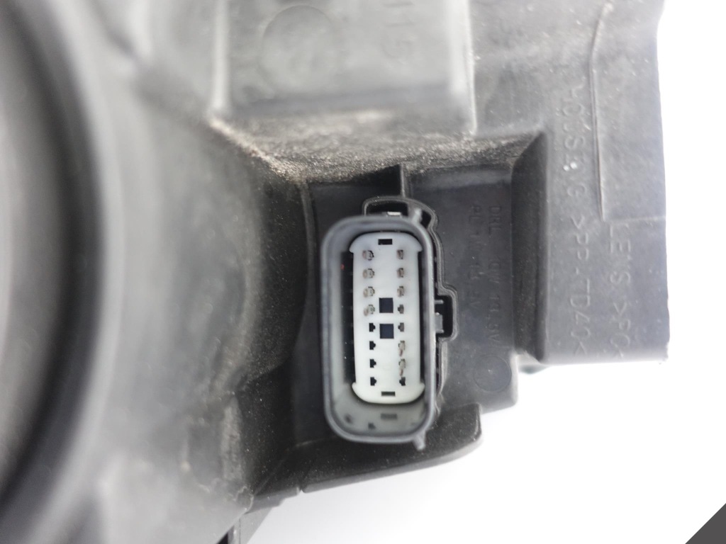 Ford kuga 2 st mk2 рестайлинг  16- тонированная фара ксенон Цена