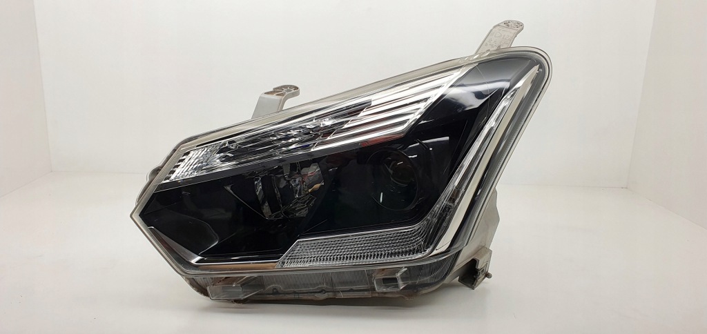 фото №1, Isuzu d max lift лампа ліва звичайна led eu 100-18544