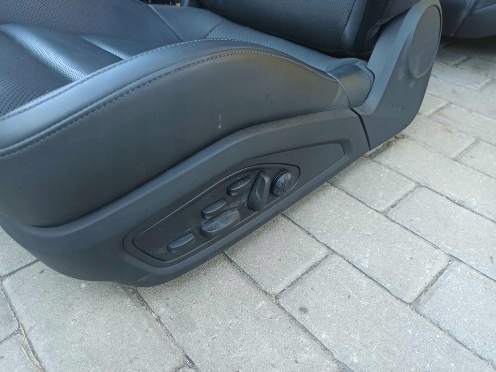 фото №15, Porsche taycan 4s gran turismo cross сидіння лівий правий перед задня сидіння