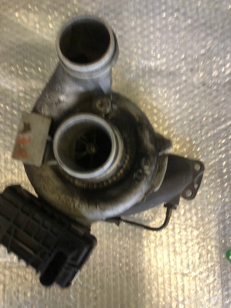 Mercedes w221 турбина turbo a6420901580 3.2cdi w 221 s klasa с Разборки
