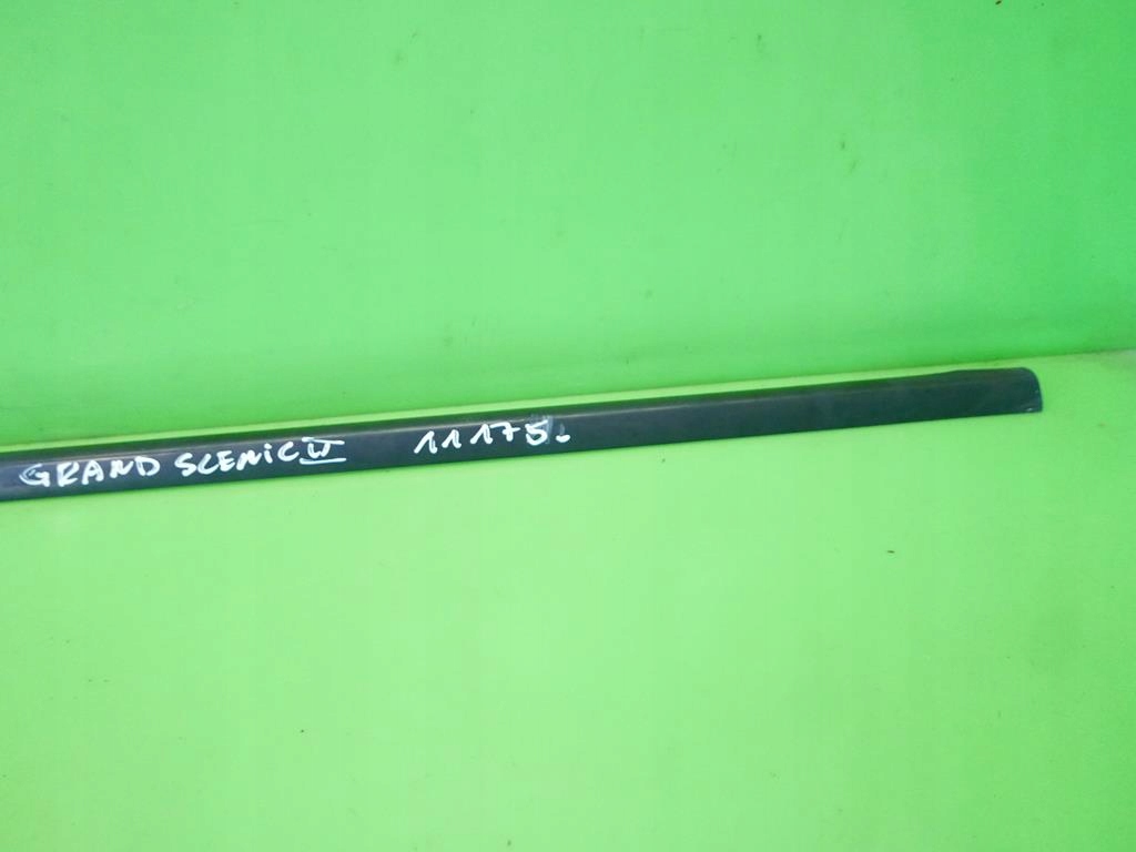 фото №4, Молдинг уплотнитель правая перед renault scenic ii