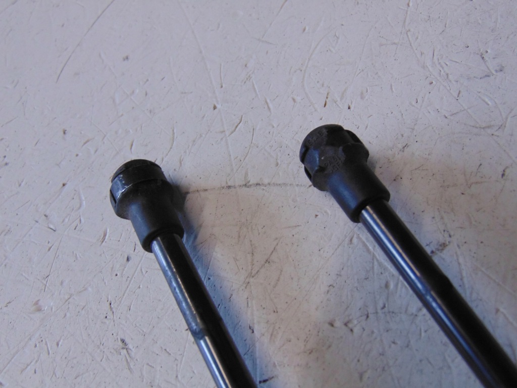 фото №5, Амортизаторы крышки багажника задняя seat altea 2004-