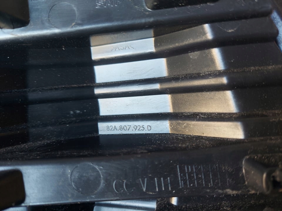 фото №7, Audi a1 82a решітка бампера ліва перед